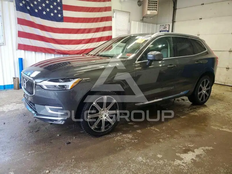 2021 Volvo XC60 photo
