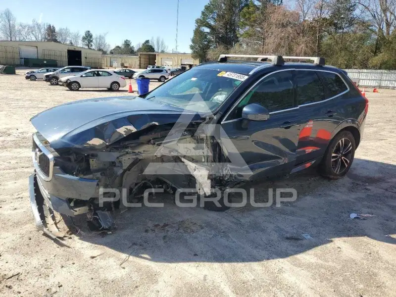 2021 Volvo XC60 photo