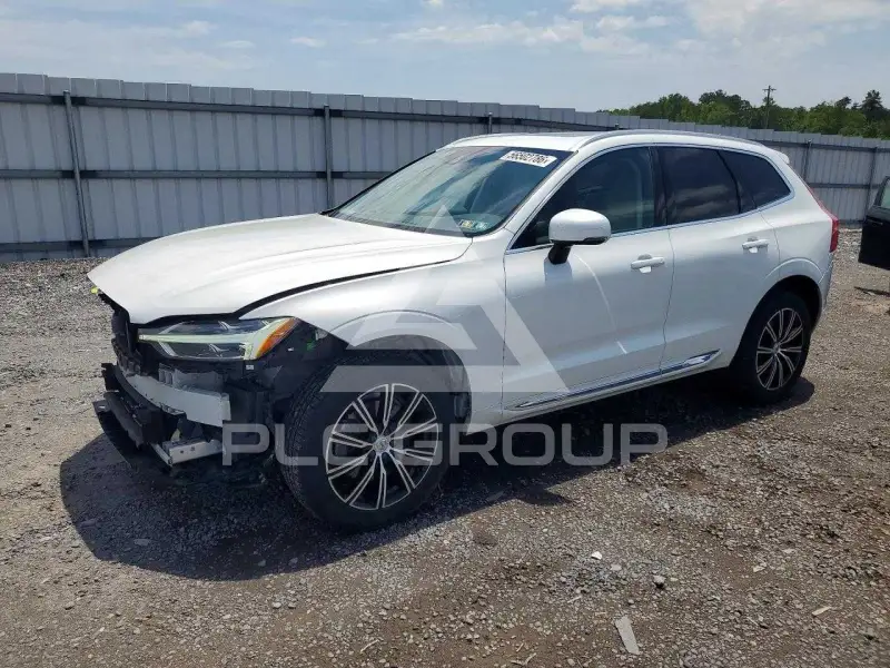 2021 Volvo XC60 фото
