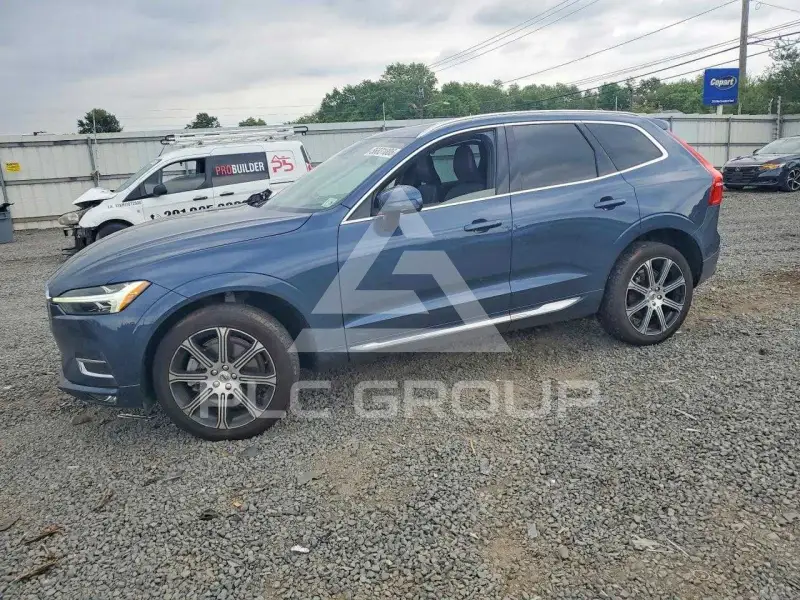 2021 Volvo XC60 фото