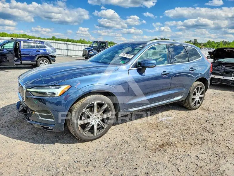 2021 Volvo XC60 photo
