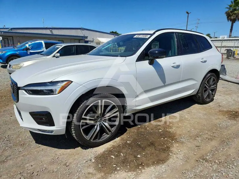 2021 Volvo XC60 photo