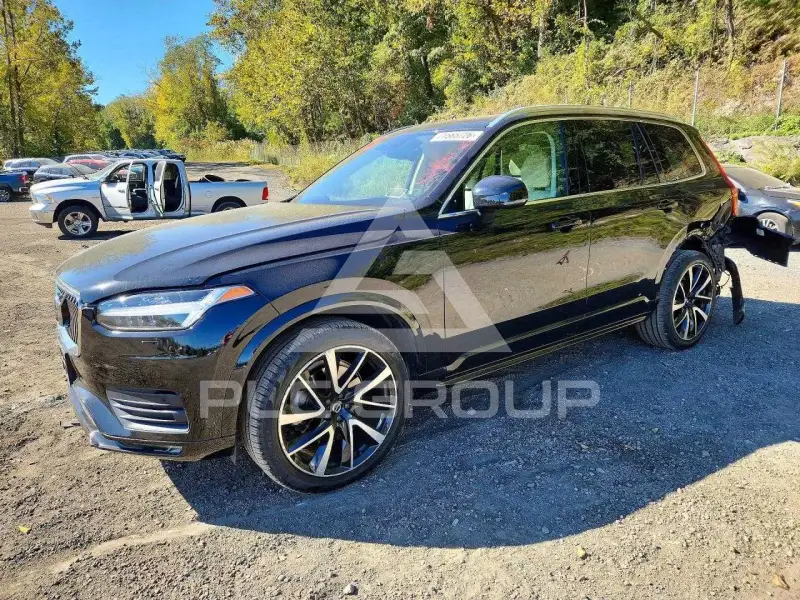 2021 Volvo XC90 фото