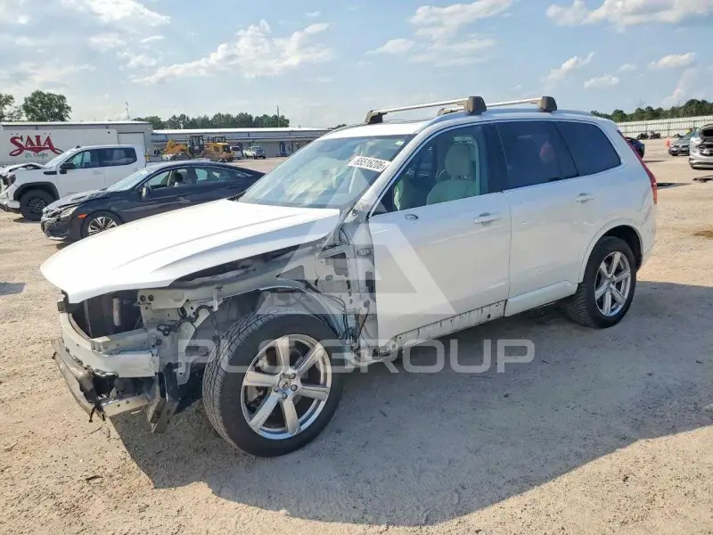 2021 Volvo XC90 фото