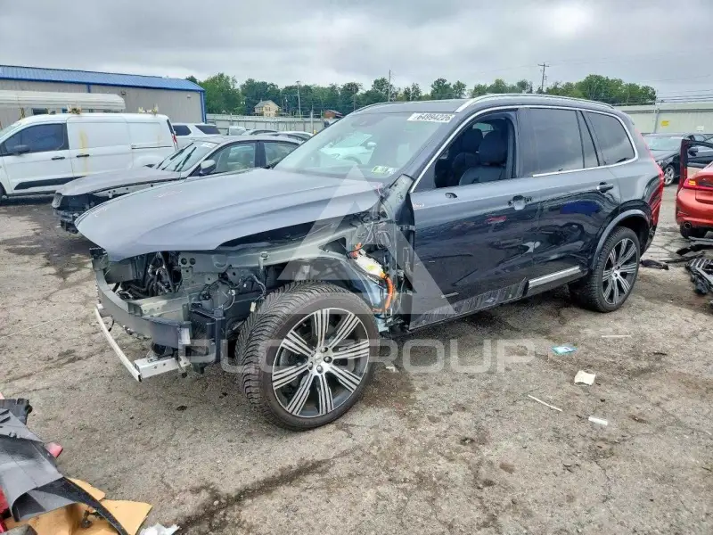 2021 Volvo XC90 фото