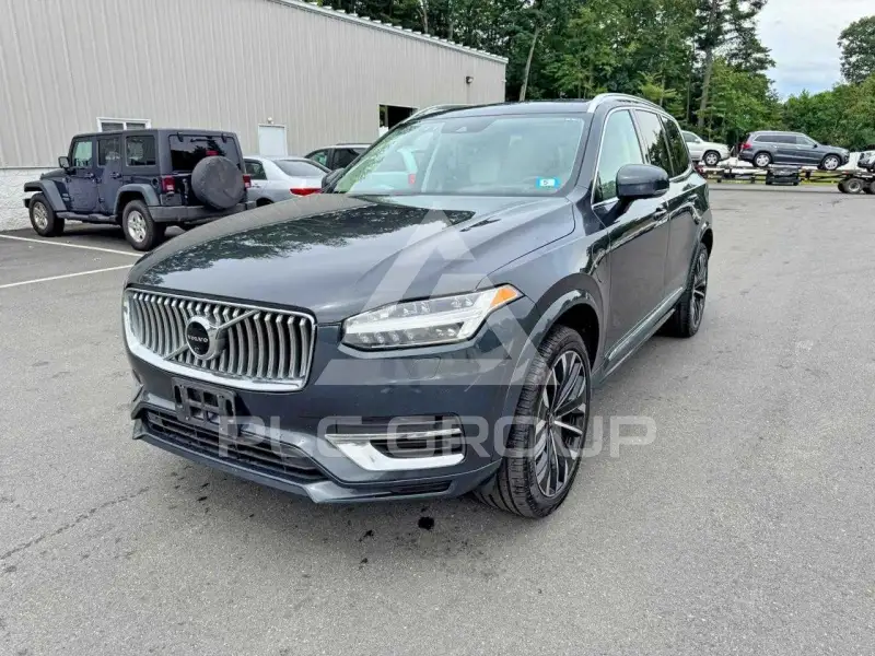 2021 Volvo XC90 фото