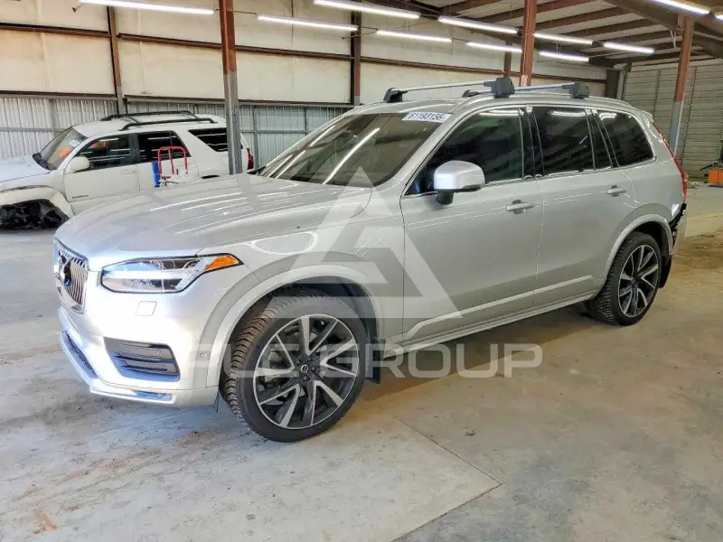 2021 Volvo XC90 фото