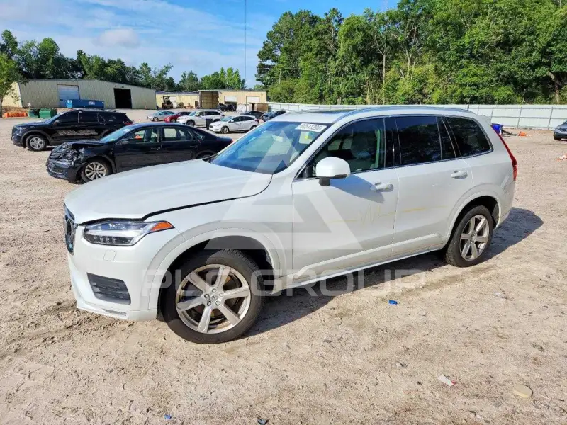 2021 Volvo XC90 photo