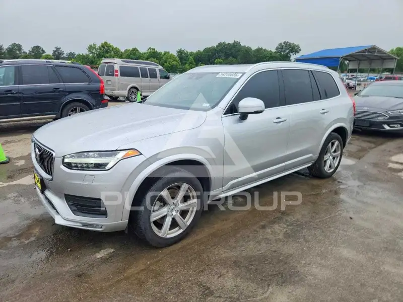 2021 Volvo XC90 photo