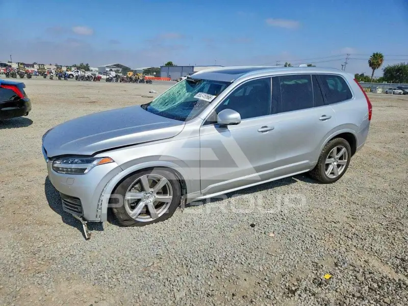 2021 Volvo XC90 фото