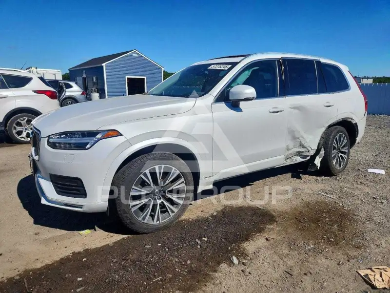 2021 Volvo XC90 photo