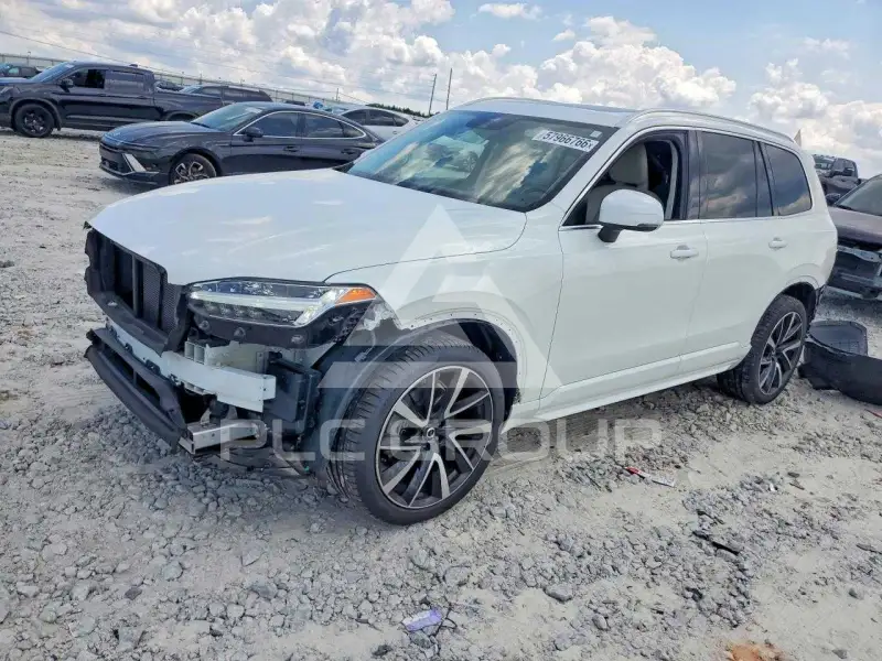 2021 Volvo XC90 фото