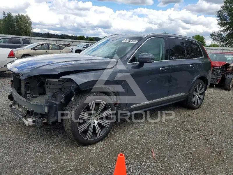 2021 Volvo XC90 photo