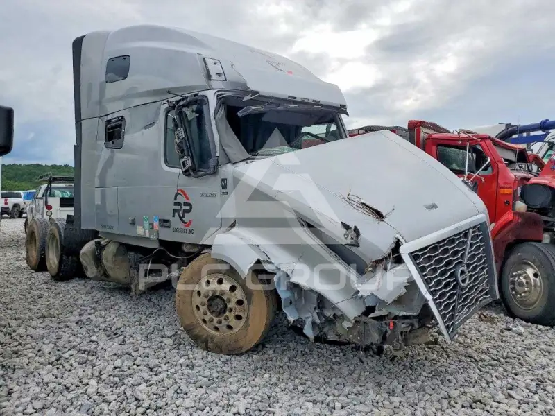 2021 Volvo VNL фото