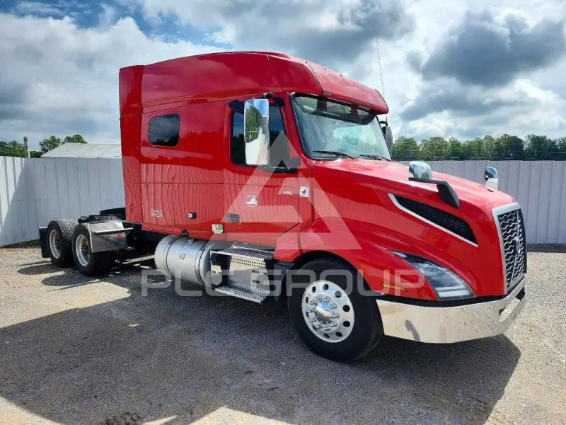 2021 Volvo VNL фото