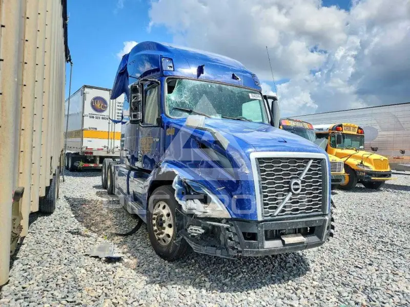 2021 Volvo VNL фото