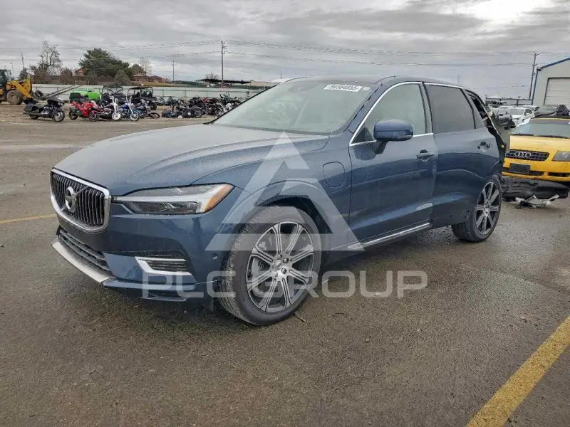 2021 Volvo XC60 фото