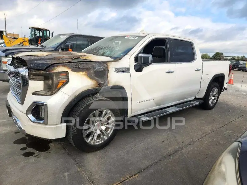 2021 GMC Sierra photo