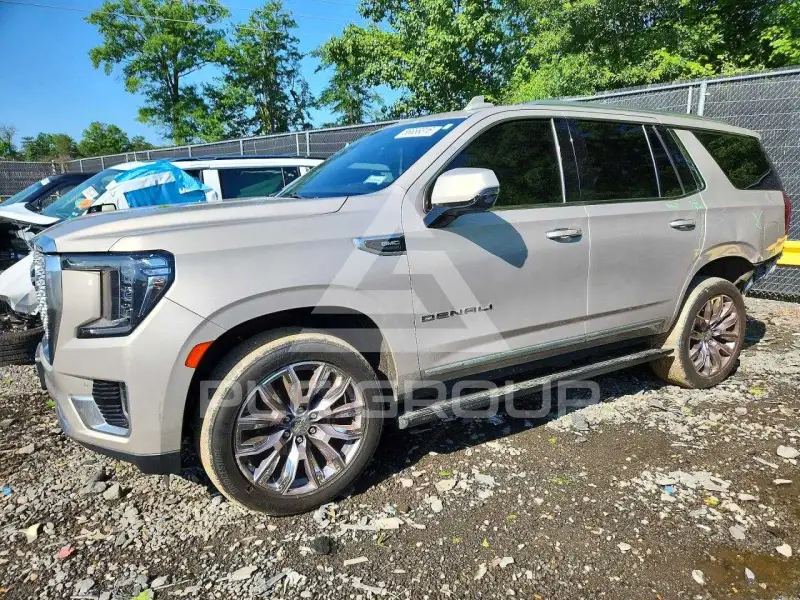 2021 GMC YUKON photo