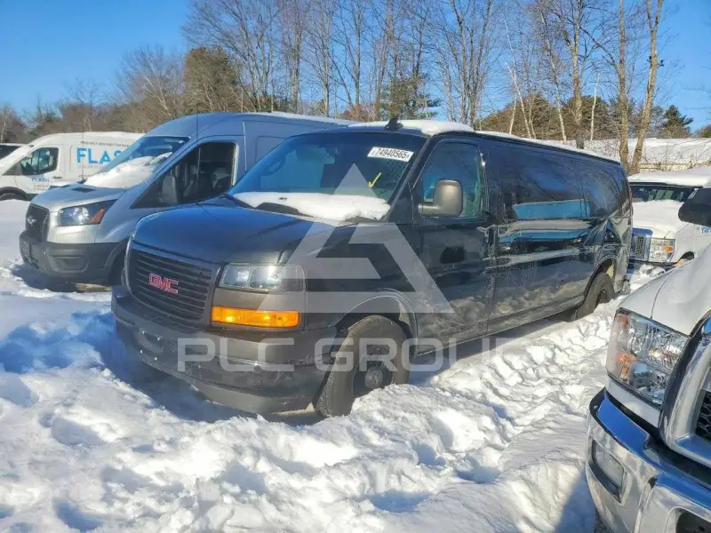 2021 GMC Savana фото
