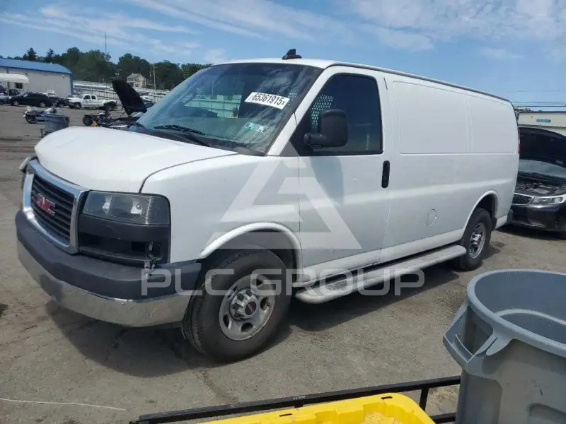 2021 GMC Savana photo