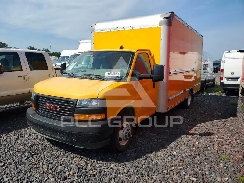 2021 GMC Savana фото