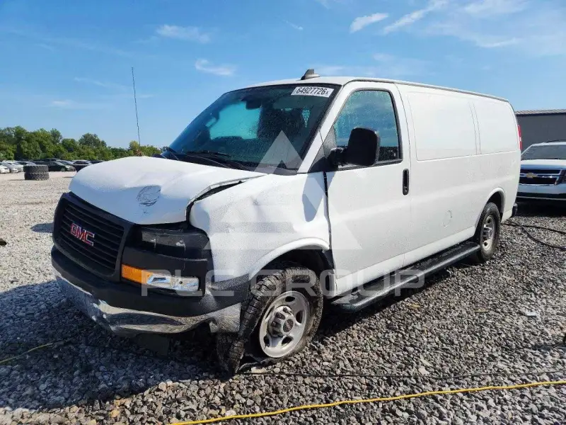 2021 GMC Savana фото