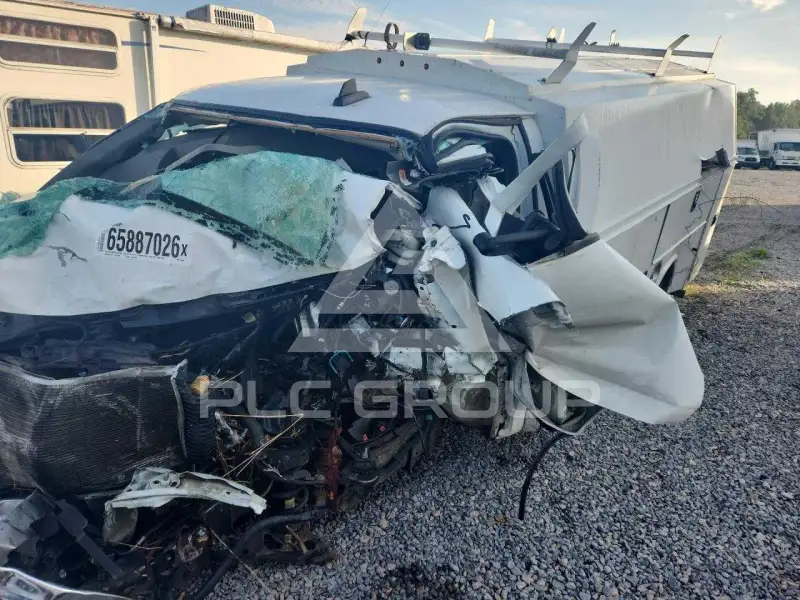 2021 GMC Savana фото