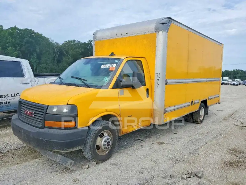 2021 GMC Savana фото