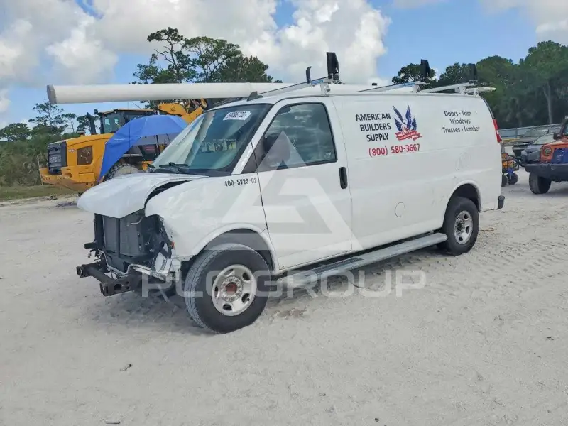 2021 GMC Savana photo