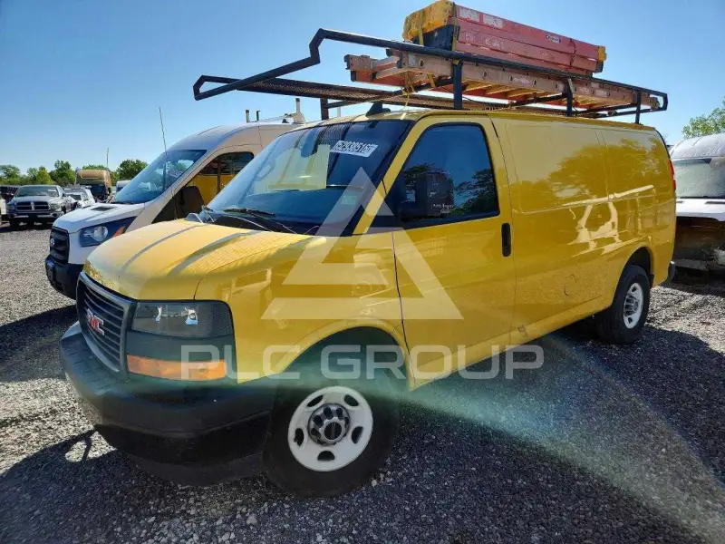 2021 GMC Savana фото