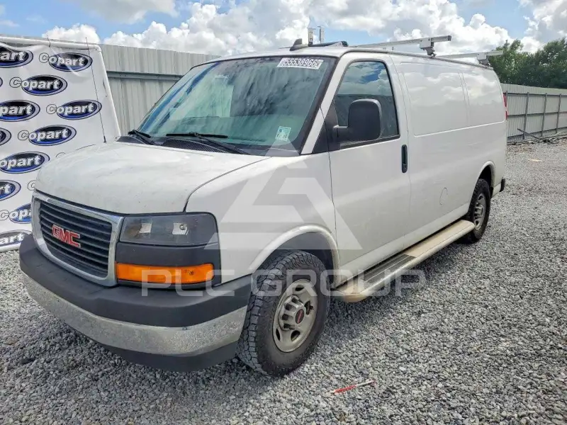 2021 GMC Savana фото