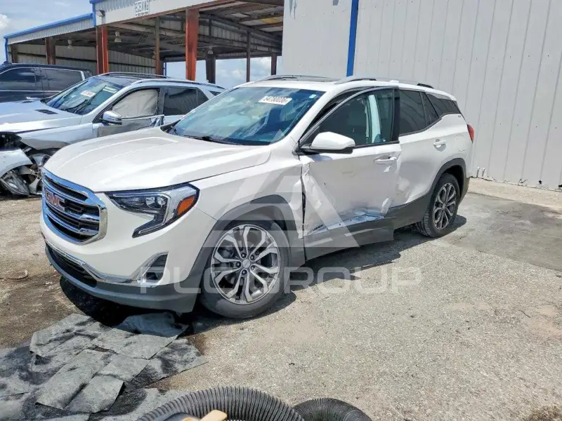 2021 GMC TERRAIN photo