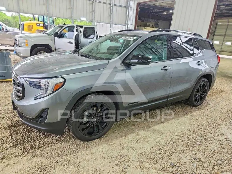 2021 GMC TERRAIN photo