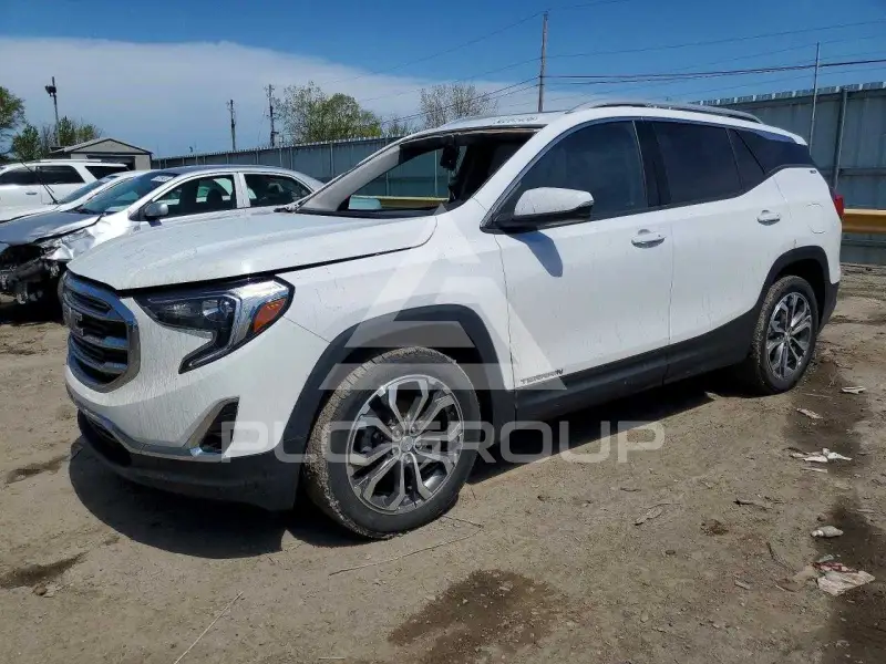 2021 GMC TERRAIN photo