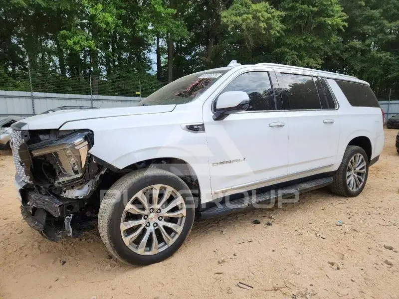 2021 GMC YUKON photo