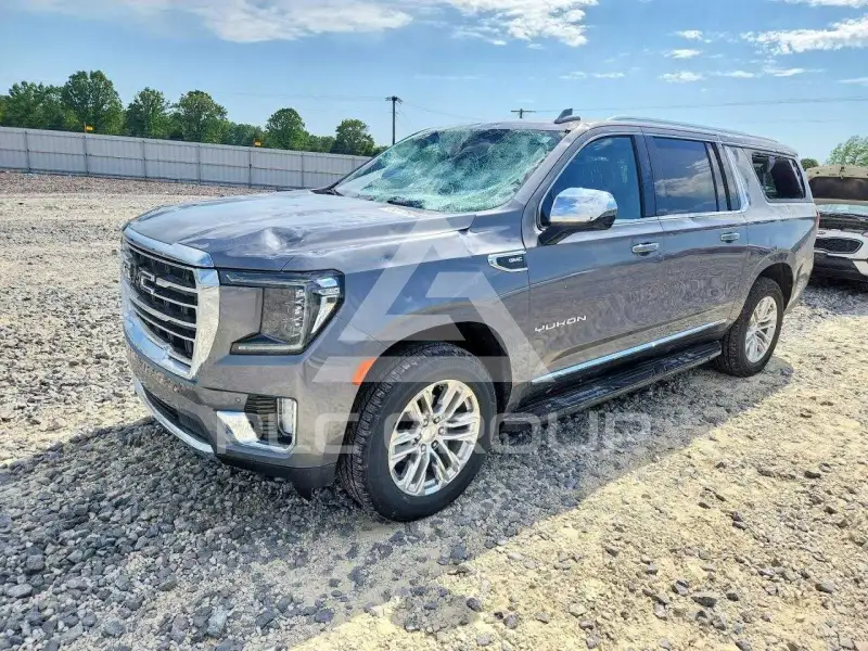 2021 GMC YUKON photo