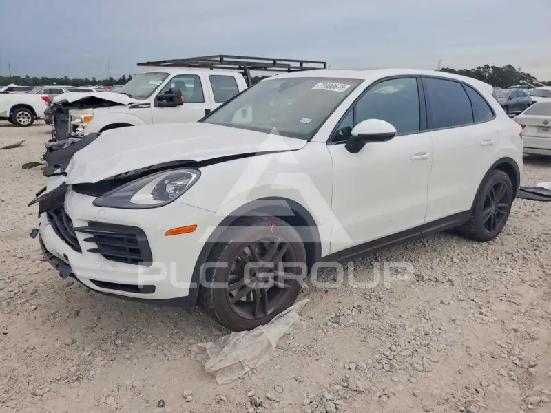2021 Porsche Cayenne photo