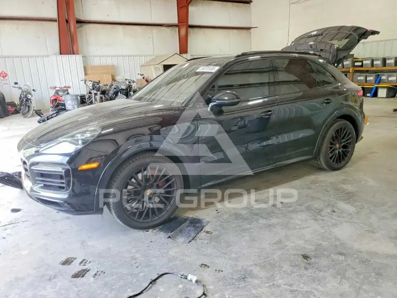 2021 Porsche Cayenne photo