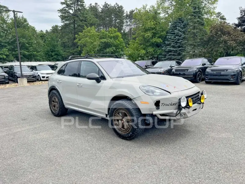 2021 Porsche Cayenne photo