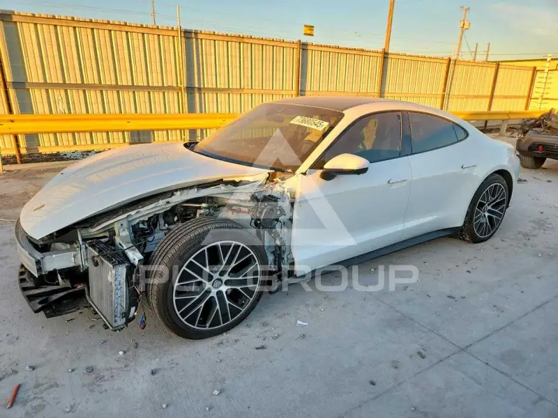 2021 Porsche Taycan фото