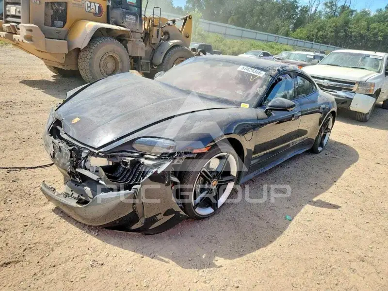 2021 Porsche Taycan фото