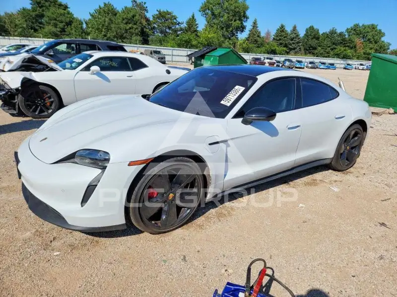 2021 Porsche Taycan фото