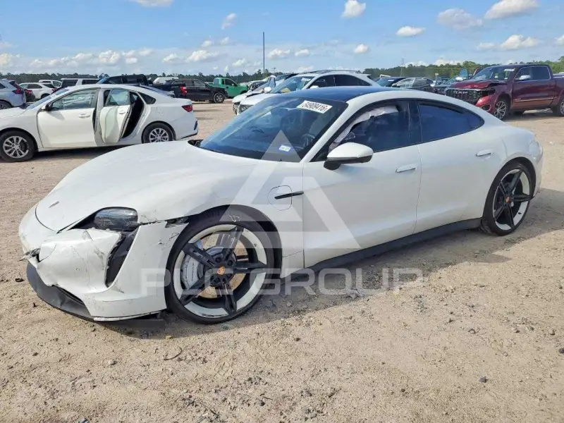 2021 Porsche Taycan фото