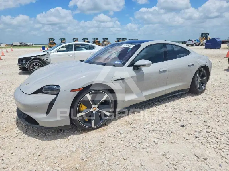 2021 Porsche Taycan photo