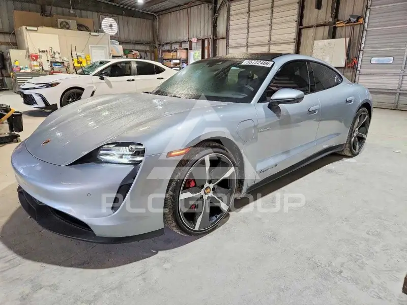 2021 Porsche Taycan фото