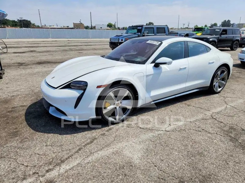 2021 Porsche Taycan photo