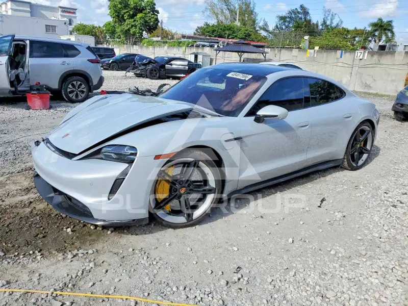 2021 Porsche Taycan photo