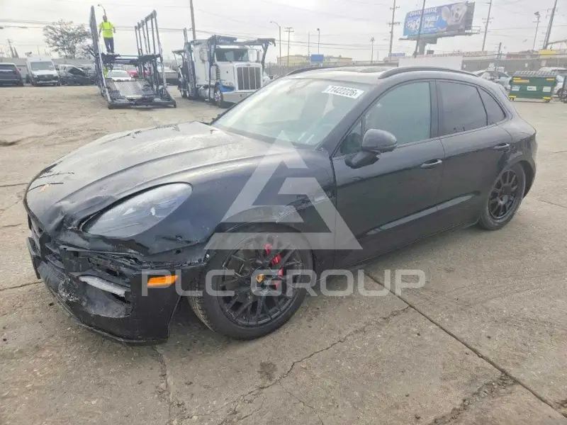 2021 Porsche MACAN photo