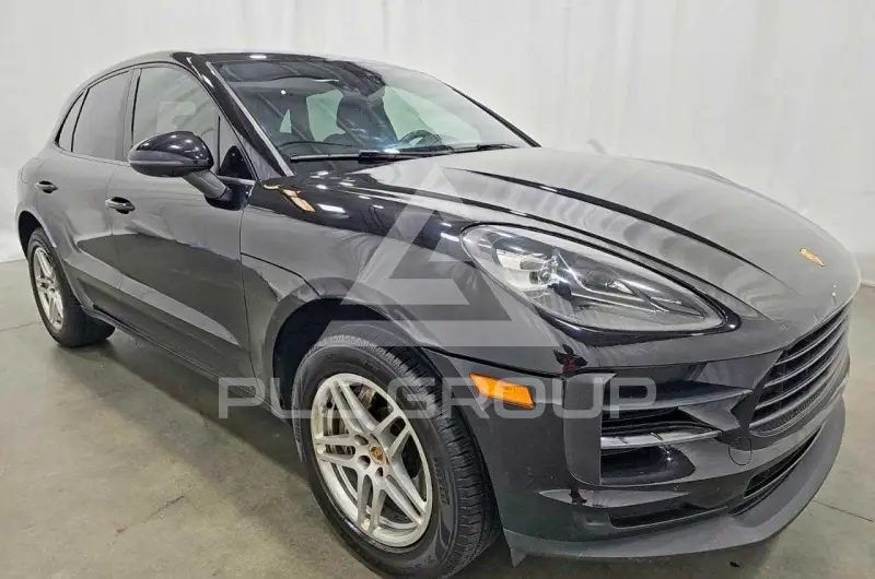 2021 Porsche MACAN photo